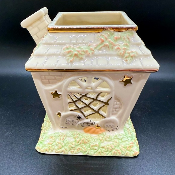 Lenox Occasions Halloween haunted house votive candle display - Picture 2 of 7